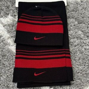 Nike scarf set